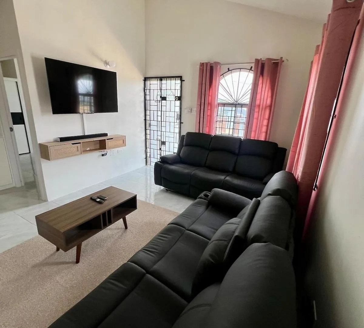 فيلا Oceanview Oasis ديسكفري باي بيت للعطل